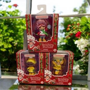 Strawberry Shortcake Holiday Edition Mini Figure Complete Set